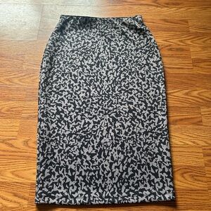 Apt. 9 Black and Gray Patterned Midi Skirt